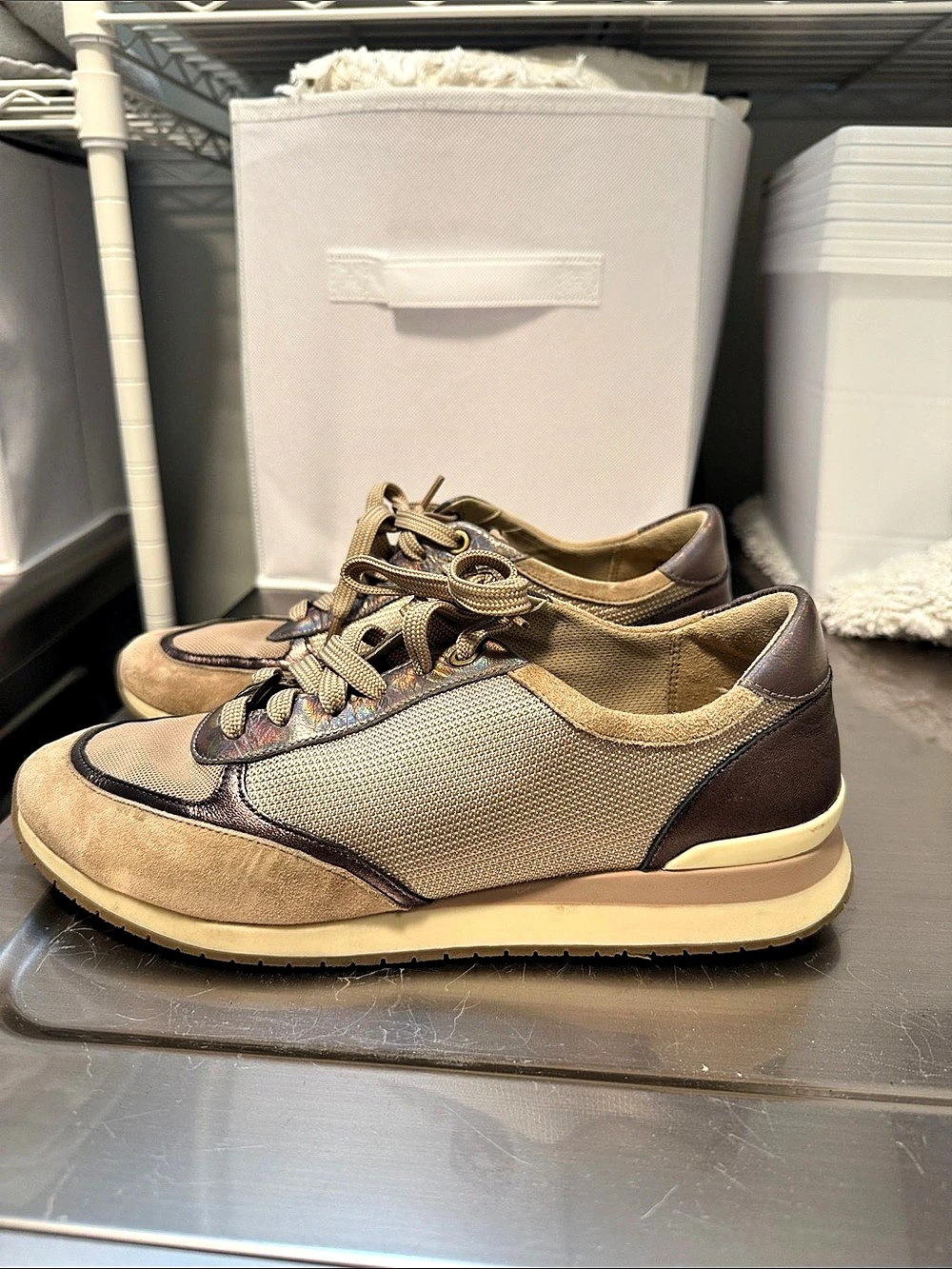 P448 Women's Brown & Beige Sneakers US 8.5